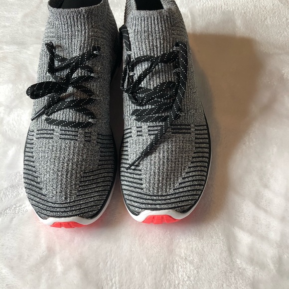 Under Armour❤️‍🔥 - Picture 3 of 5